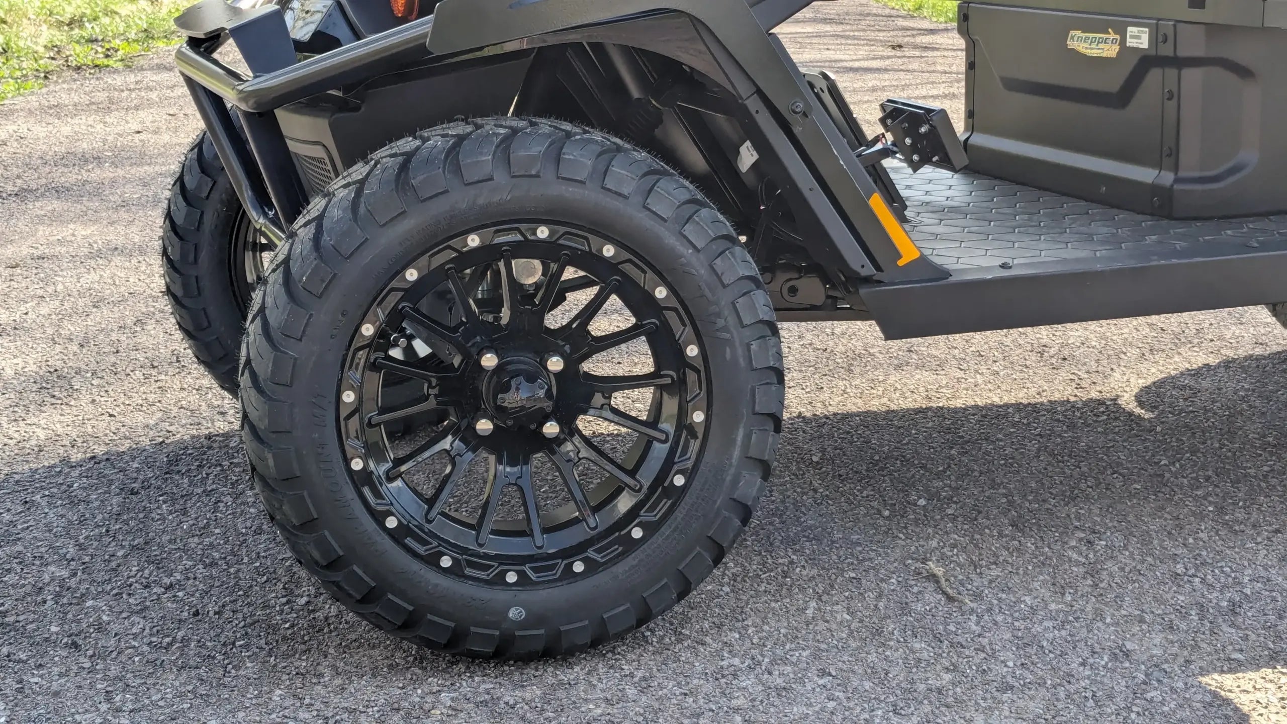 2024 E-Z-GO Liberty ELiTE for Sale image 3