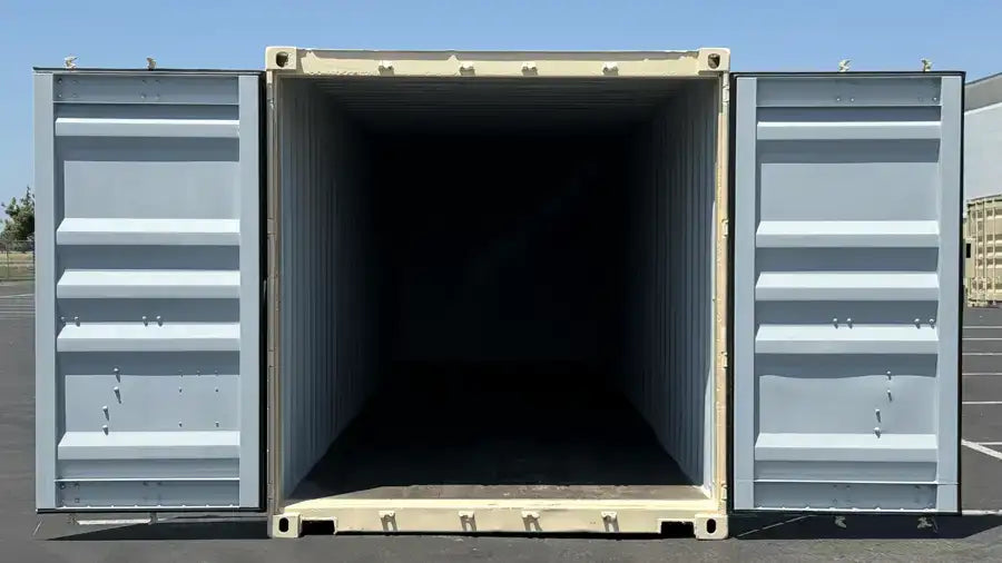 30ft Refurbished Storage Container image 3