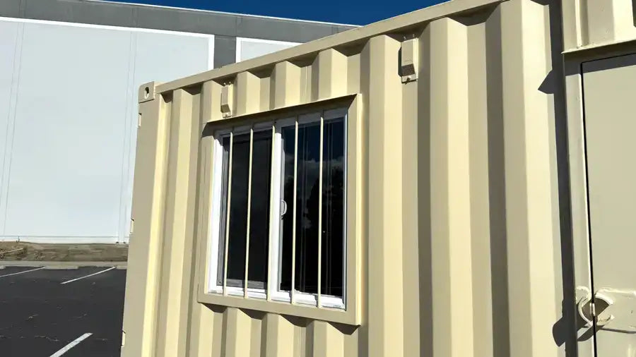 Rent 20ft Ground Level Office Container image 4