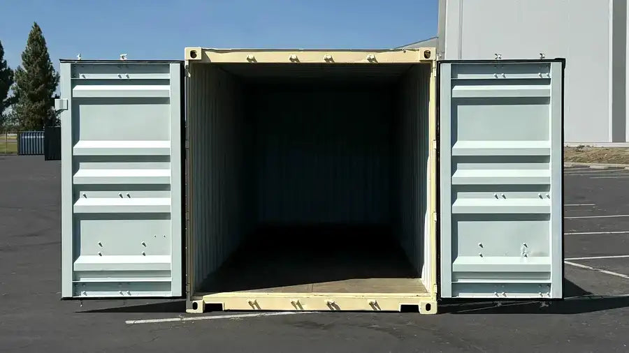 24ft Refurbished Storage Container image 2